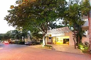 Riviera Maya Suites Condo Hotel Playa del Carmen